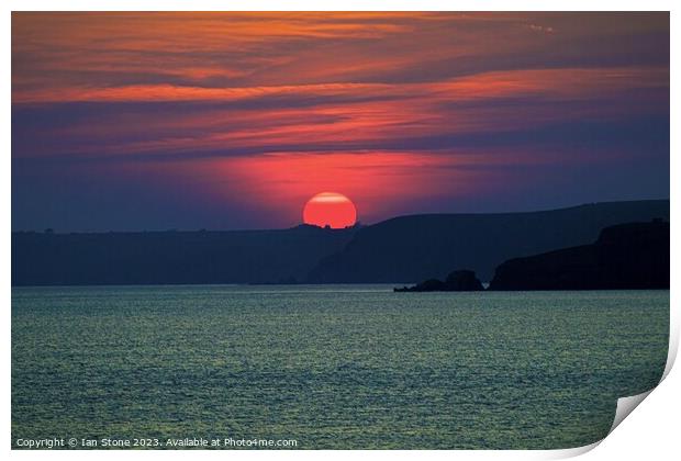 Thurlestone sunset Print by Ian Stone