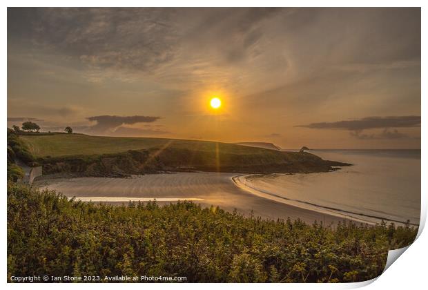 Sunrise at Porthcurnick Beach Print by Ian Stone