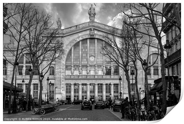 The Gare du Nord train station. Print by RUBEN RAMOS