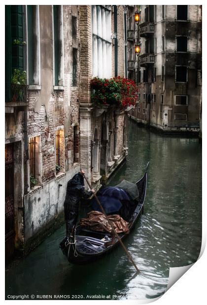 Man rowing a venetian gondola, Venice, Italy. Print by RUBEN RAMOS