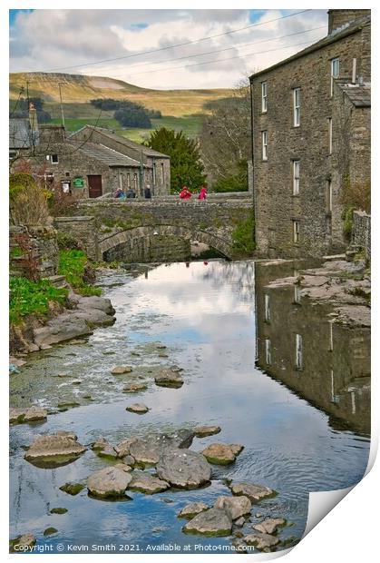 The Bridge over the Gayle Beck in Hawes Print by Kevin Smith