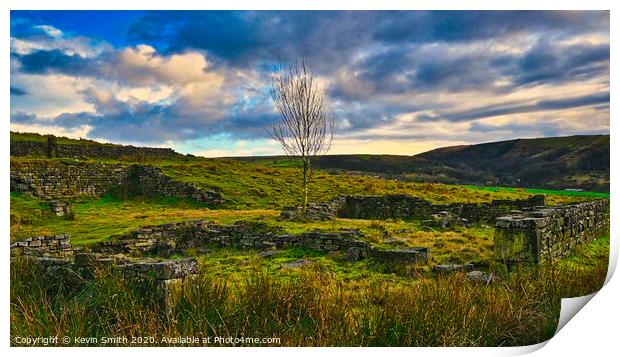 Lonely tree, Ogden Valley Lancashire Print by Kevin Smith