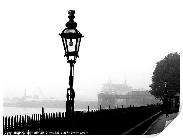 Greenwich Lamp Print by Karen Martin