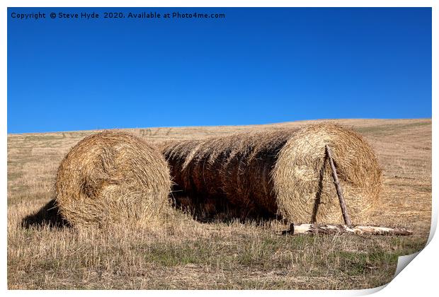 Round Hay Bales drying in the Tuscany sun Print by Steve Hyde
