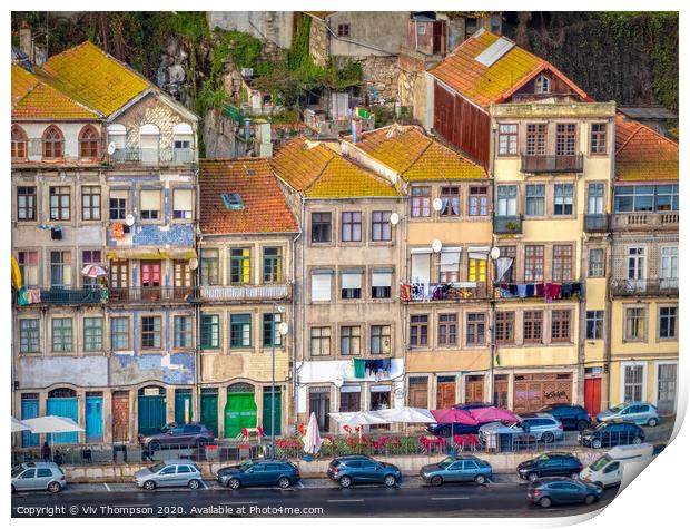 Living in Porto Print by Viv Thompson