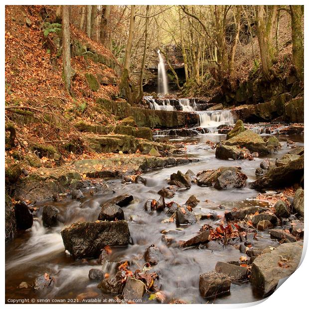 Gibsons Cave waterfall Print by simon cowan