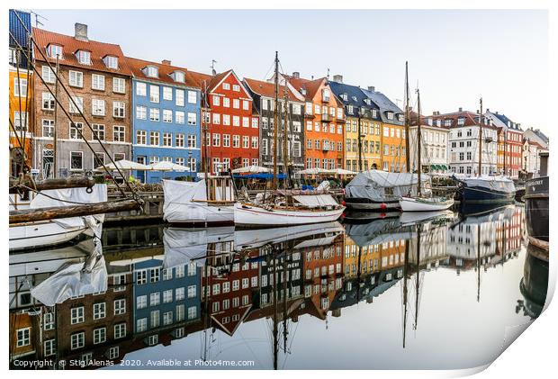 Sailingboats and colourful houses reflecting in th Print by Stig Alenäs