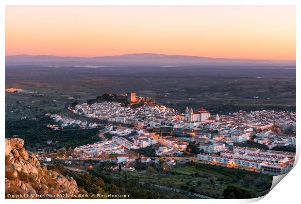 Castelo de Vide in Alentejo, Portugal from Serra de Sao Mamede mountains at sunset Print by Luis Pina