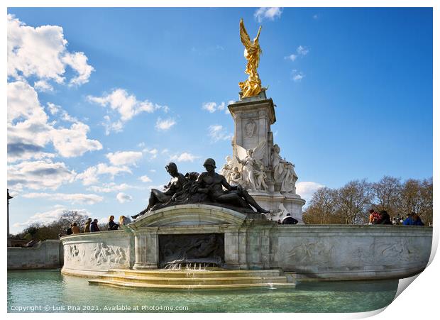 Victoria Memorial Print by Luis Pina