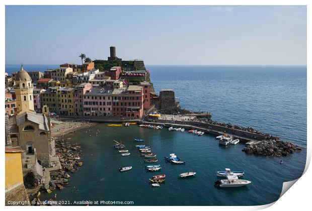 Vernazza View in Cinque Terre Print by Luis Pina