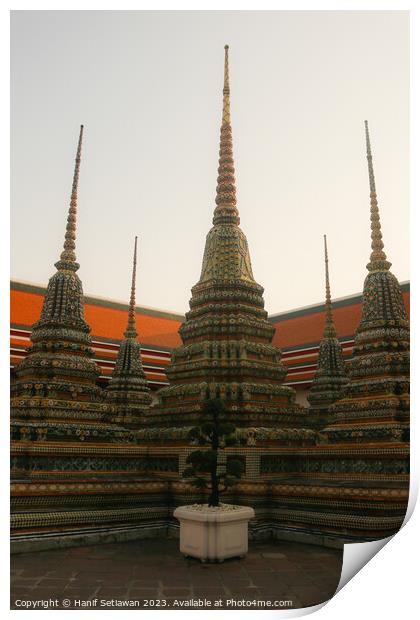 Second stupa group at Phra Chedi Rai in Wat Pho te Print by Hanif Setiawan