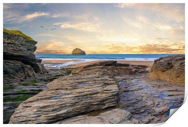 Sunset at Trebarwith Strand in Cornwall Print by Tracey Turner