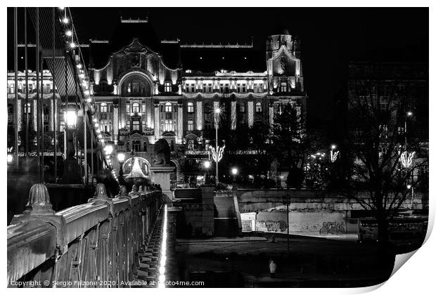 Chain Bridge, at night - Budapest Print by Sergio Falzone