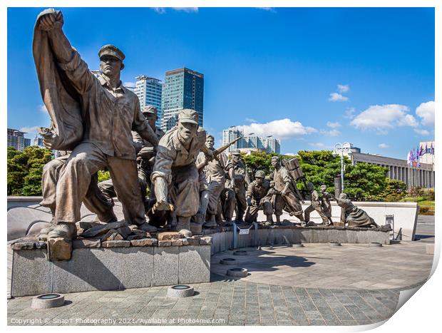 Statue of South Korean war soldiers at the War Memorial of Korea Museum, Seoul Print by SnapT Photography