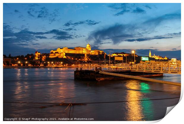 Long exposure of Buda Castle at night, above the Danube River, in Budapest Print by SnapT Photography