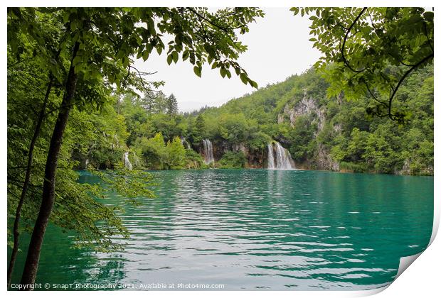 A series of waterfalls flowing into a lake at Plitvice Lakes, Croatia Print by SnapT Photography