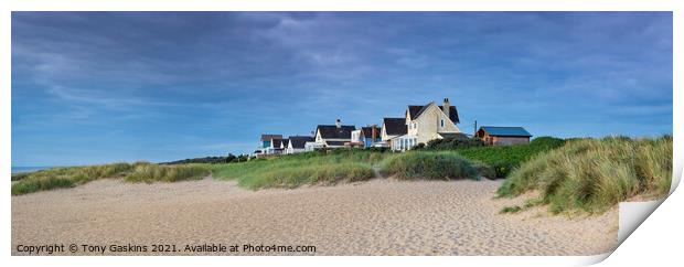 Beach Houses, Lincolnshire Print by Tony Gaskins