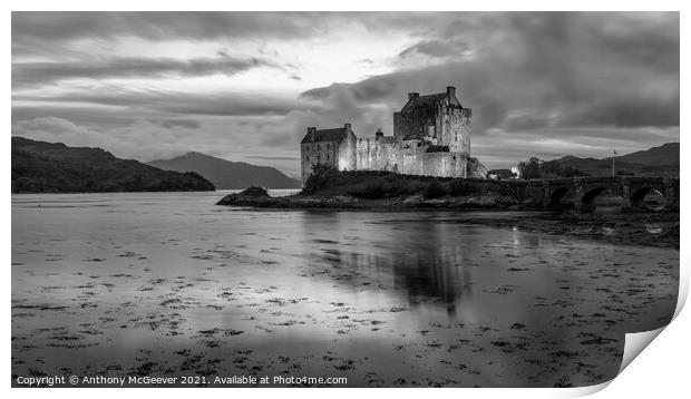 Eilean Donan Castle Print by Anthony McGeever