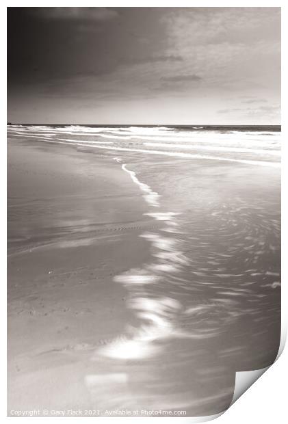 Mablethorpe receeding tide Spring 2021 in monochrome Print by That Foto