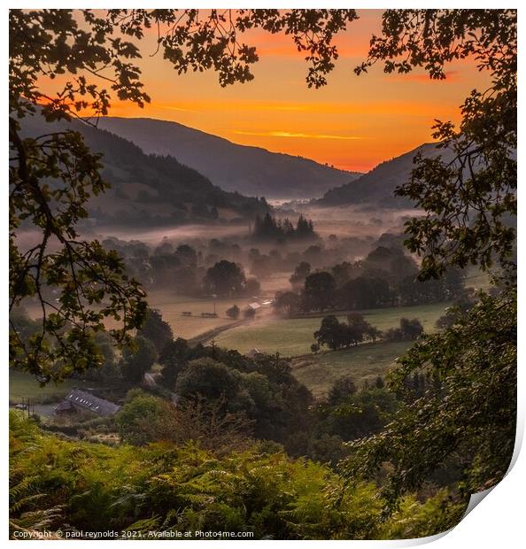 Valley sunset Print by paul reynolds