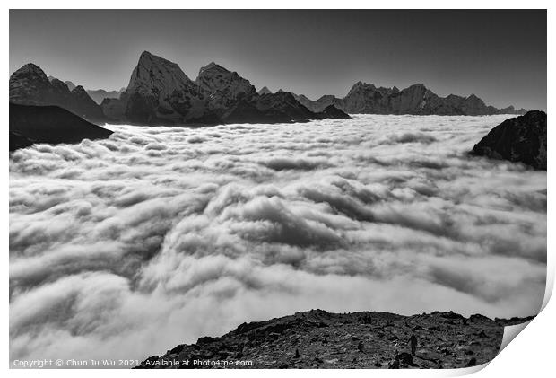 Sea of clouds and snow mountains in Nepal (black & white) Print by Chun Ju Wu
