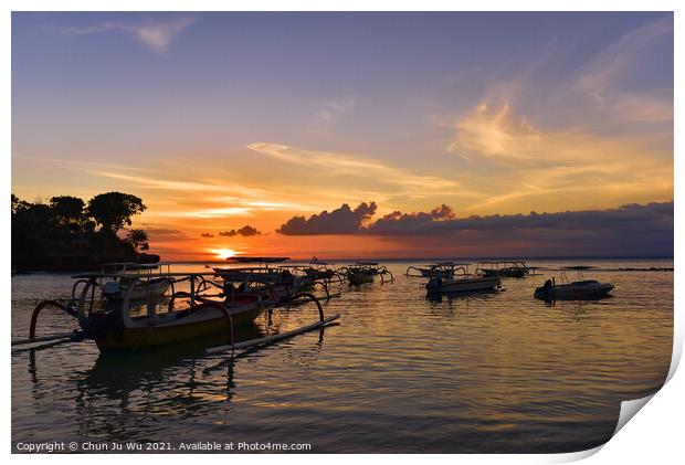 Sunset at Mushroom Beach with boats on the sea, Lembongan, Bali, Indonesia Print by Chun Ju Wu