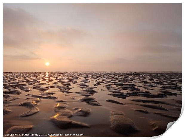 Skimming the sand Print by Mark Ritson