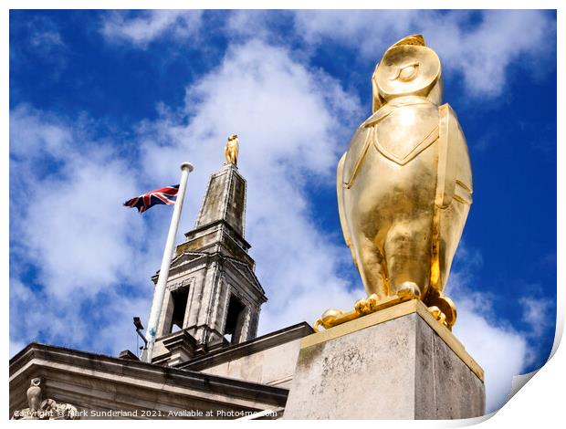 Golden Leeds Owl Statue at The Civic Hall in Millennium Square L Print by Mark Sunderland