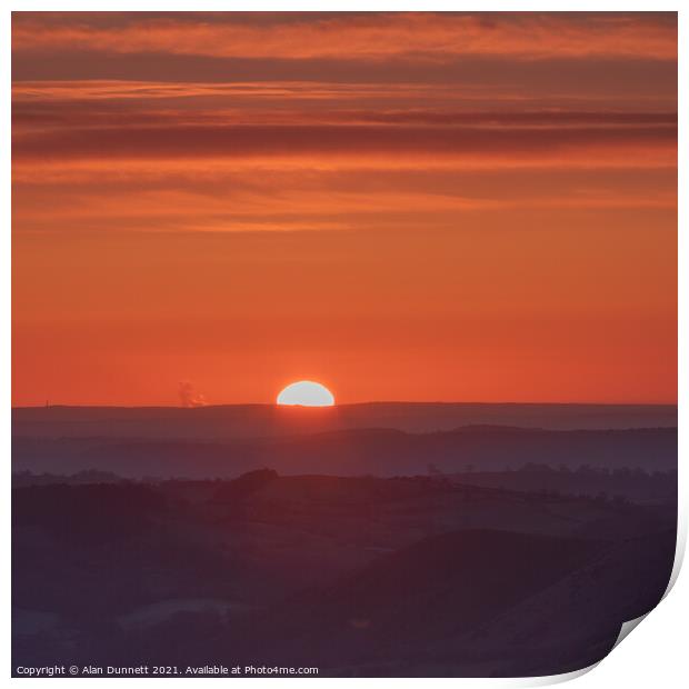 Rising sun over the Shropshire Hills Print by Alan Dunnett