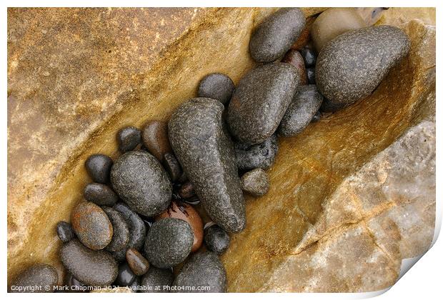 Grey pebbles on yellow rock, Bearreraig bay, Skye Print by Photimageon UK