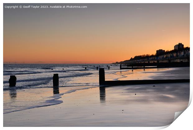 Boxing day sunset Print by Geoff Taylor