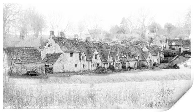 Arlington Row cottages, Bibury, in the Cotswolds Print by Linda Webb