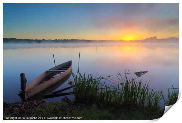 Boats at sunrise Print by Paulo Rocha