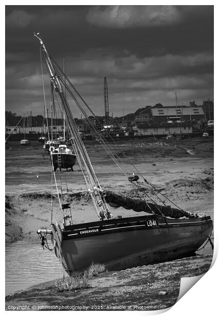 The Endeavour at low tide, Leigh on Sea Print by johnseanphotography 
