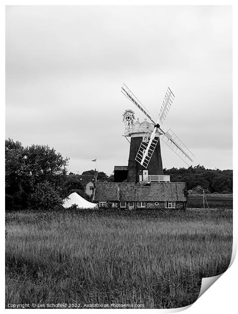 Norfolk windmill  Print by Les Schofield