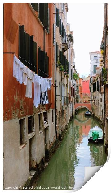 Washing day in Venice  Print by Les Schofield
