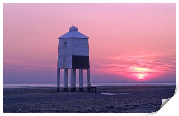 Burnham Lighthouse Print by Les Schofield