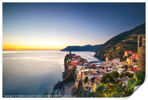 Vernazza village, aerial view at sunset. Cinque Terre, Italy Print by Stefano Orazzini