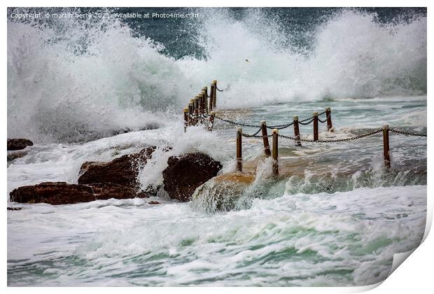 Strong Surf hits Sydney and the East Coast Print by martin berry