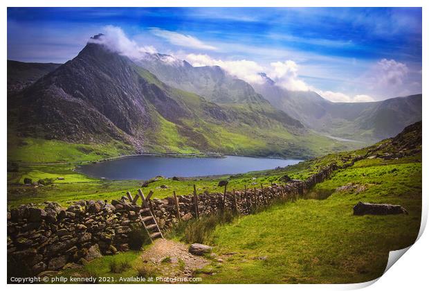 Tryfan Mountain Print by philip kennedy