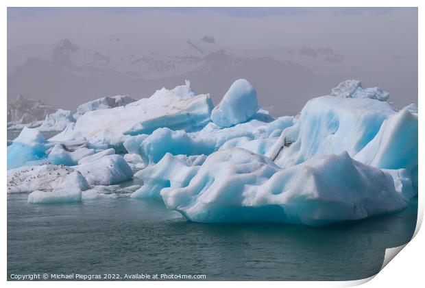 Iceland, Jokulsarlon Lagoon, Turquoise icebergs floating in Glac Print by Michael Piepgras