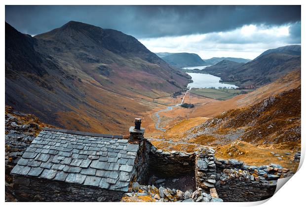 Warnscale Bothy overlooking Buttermere Print by Alan Wise