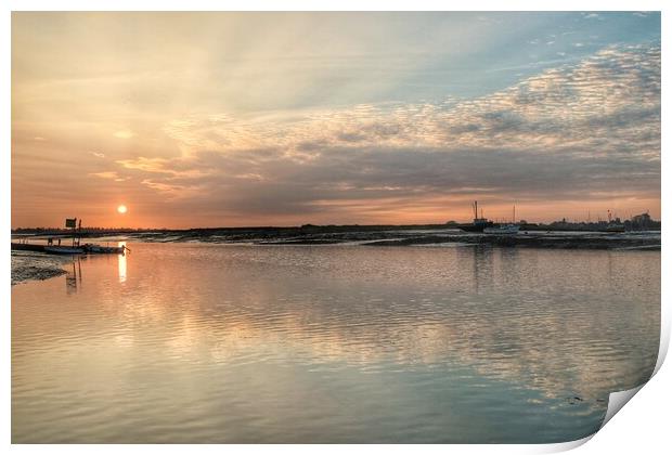 Sunrising over Brightlingsea Harbour  Print by Tony lopez