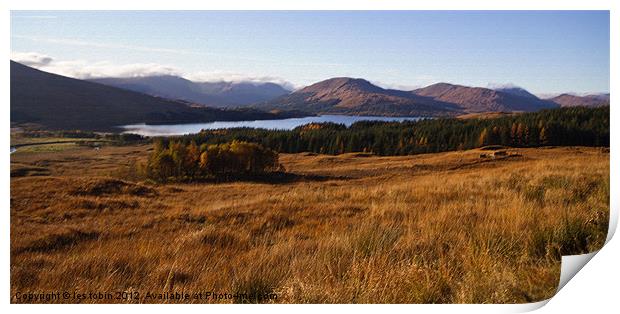 Loch Lochy Print by les tobin