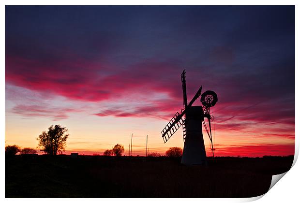 Fire in the sky at Thurne Print by Paul Macro