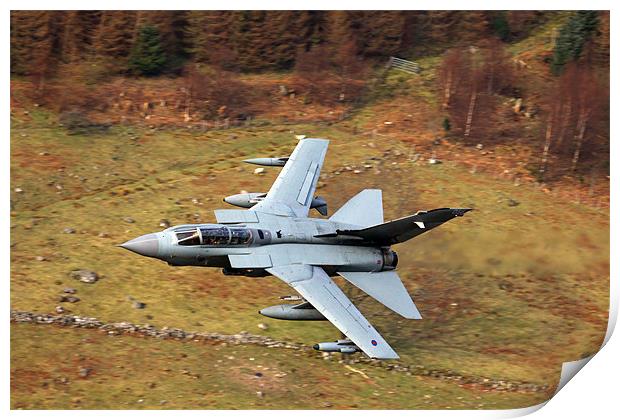 Tornado GR4 056 low level in wales Print by Oxon Images