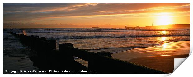 Aberdeen Beach, sunrise Print by Derek Wallace
