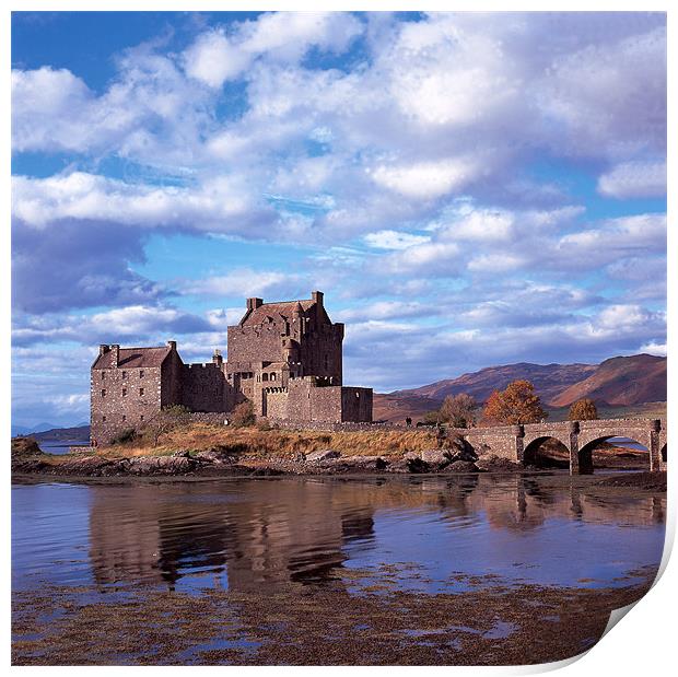 Eilean Donan Castle Print by Derek Wallace
