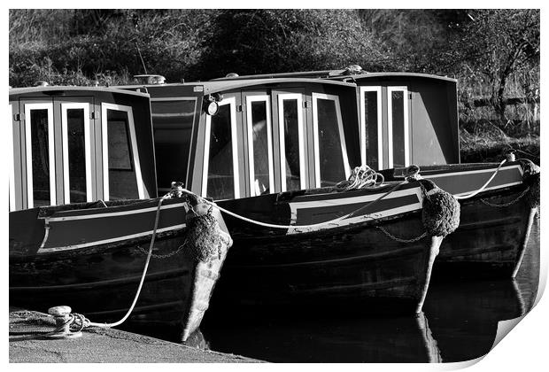 Kennet and Avon narrow boats Print by Tony Bates