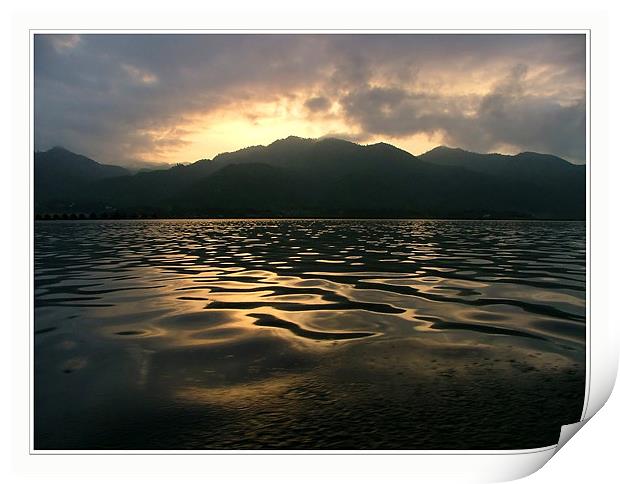 Dawn Breaks over Inle Lake, Nyaungshwe, Myanmar (B Print by Serena Bowles